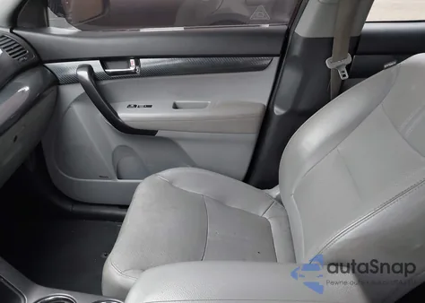 2011 Kia Sorento Sx V6 z USA, uszkodzony, nr VIN 5XYKW4A23BG092426